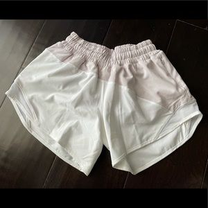 NEW Lululemon Hotty Hot Short HR 0